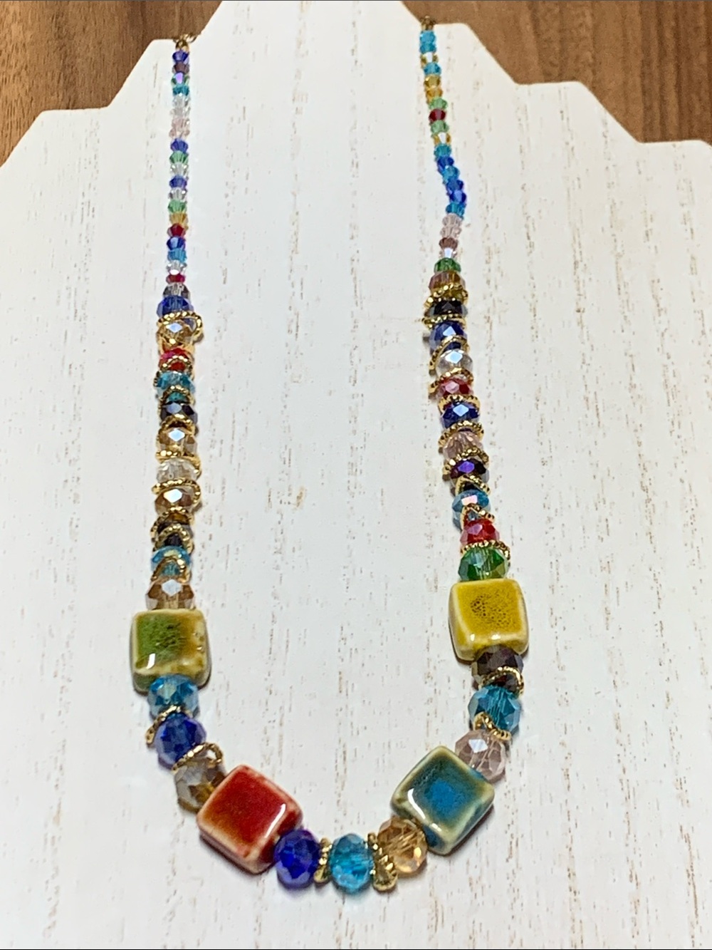 Glass Beaded Necklace NWOT - Picture 2 of 6